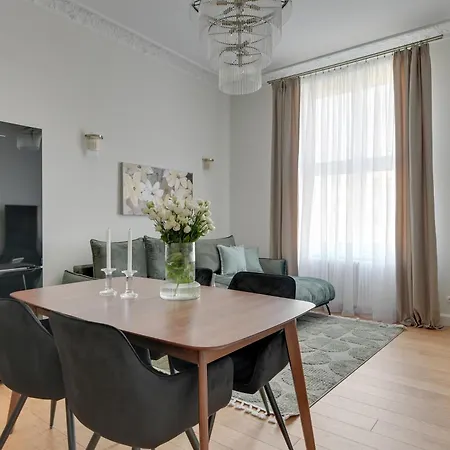 Апартаменты Torunska Townhouse By Downtown *