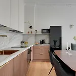 Torunska Townhouse By Downtown Apartment